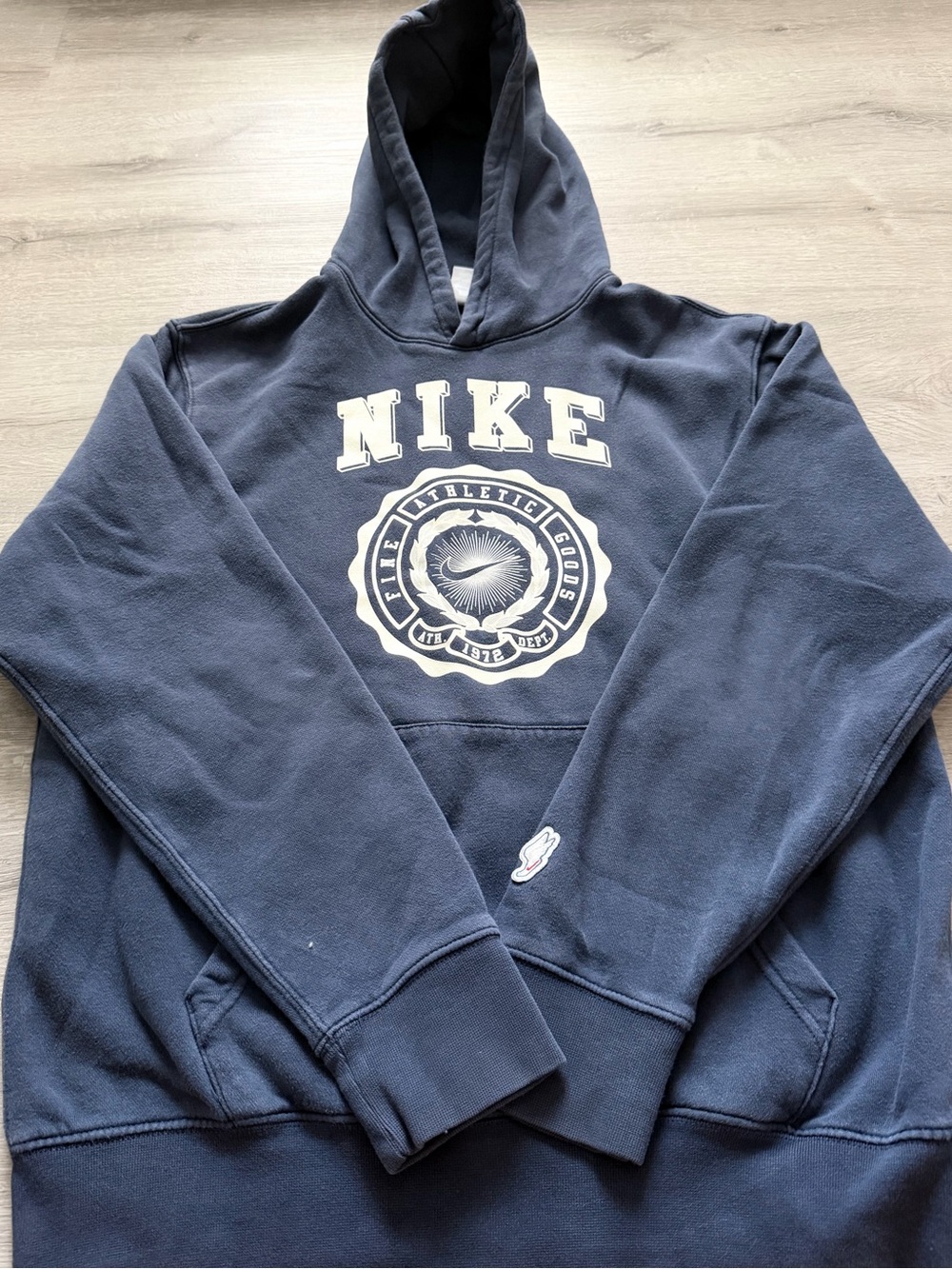 Nike Navy Blue Crewneck Hoodie with Logo Graphic